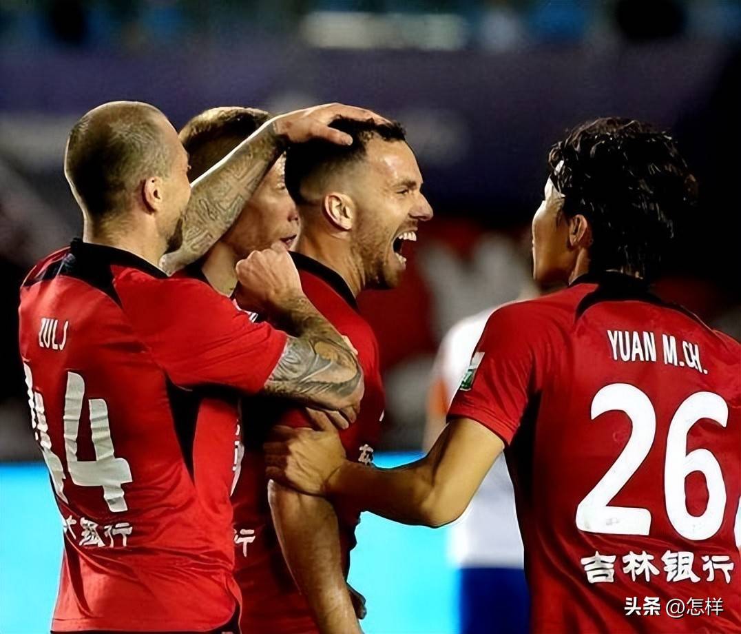 中超最佳阵容：河南锋霸双响逼平泰山莱昂纳多替补传射救主