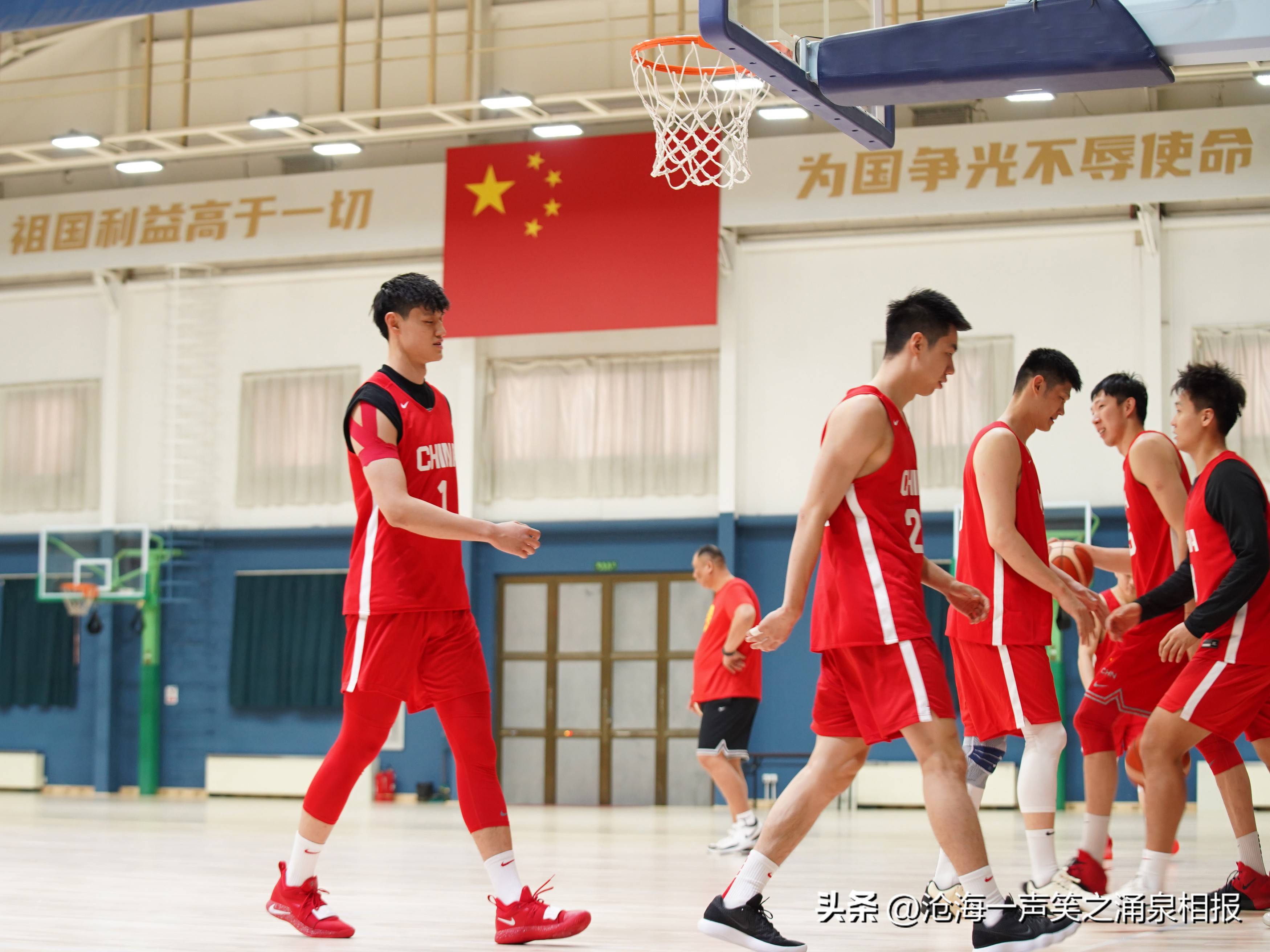 包含FIBA更新男篮亚预赛实力榜中国男篮仅列第8的词条