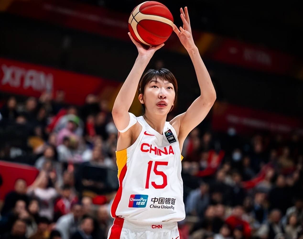 关于薪资太低引抗议！WNBA与WCBA、NBA收入差距一览的信息